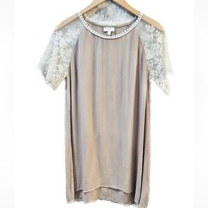 Umgee swing dress size small, or long tunic with beautiful lace sleeves